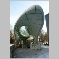 Hungerburgbahn, Innsbruck, Austria, photo Asurnipal, Wikipedia.jpg